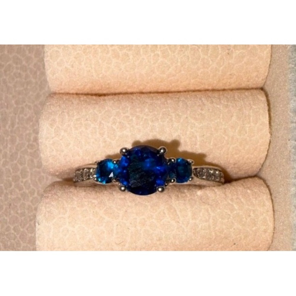 Ring Bomb Party Blue Three Stone Cocktail Ring Silver Tone Size 7